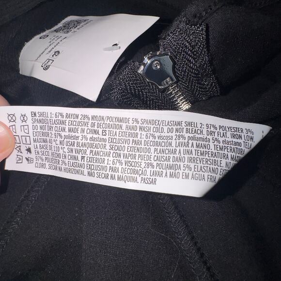 Forever 21 black corset crop top women’s size small NWT - Picture 7 of 8